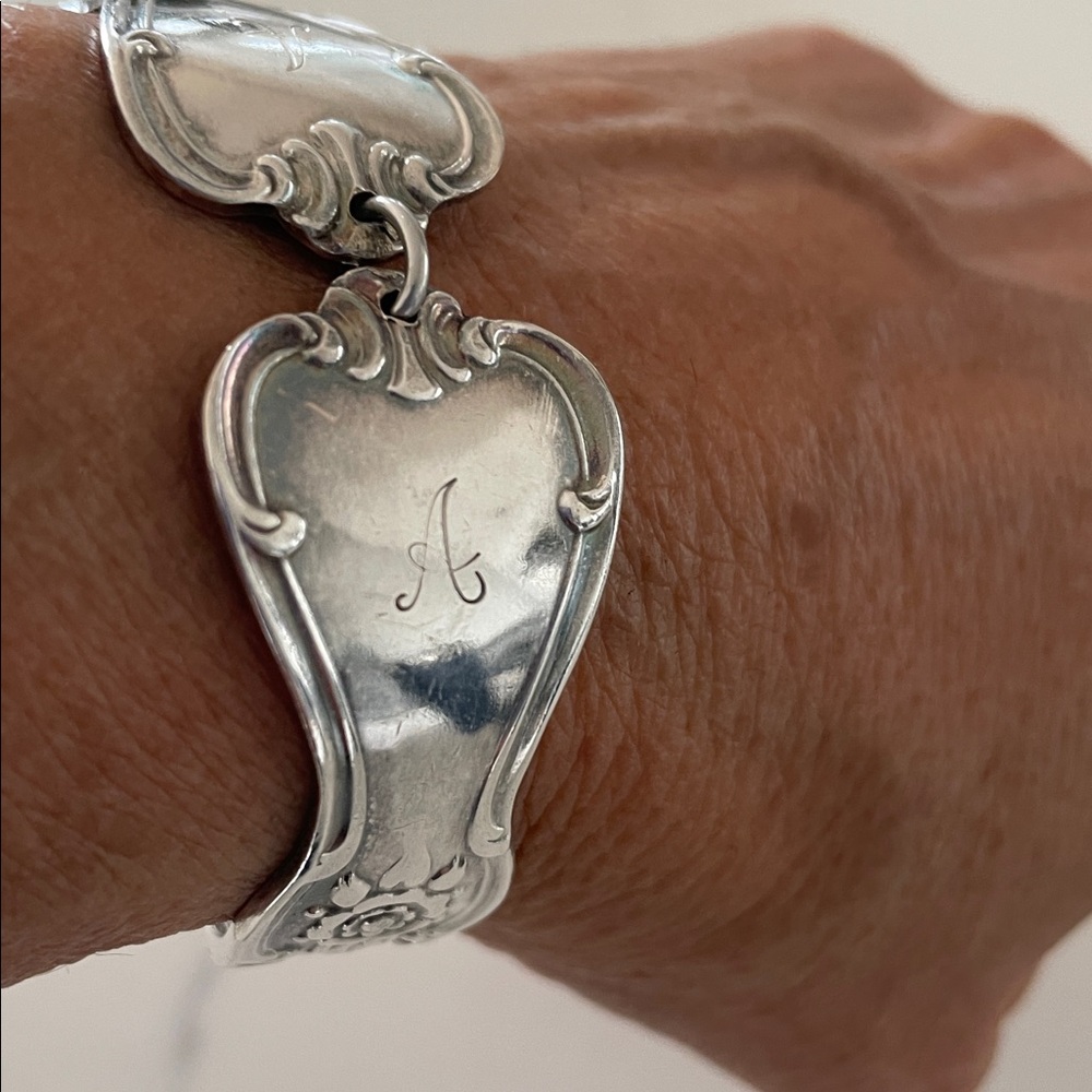 Vintage Silverware Spoon bracelet. Signature 1950 monogrammed with “A” - Picture 3 of 3